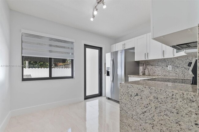 Foto del edificio - 2567 SW 21st Ave