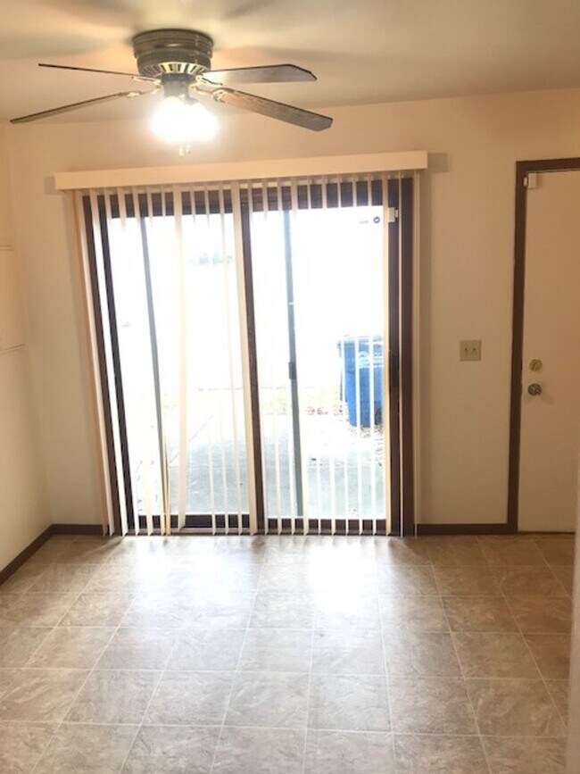 Foto del edificio - 5412-5418 Cresthaven Ln