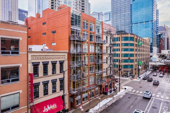 Building Photo - 433 N Wells St