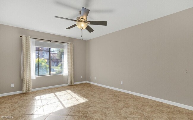 Building Photo - 1 br, 1 bath Townhome - 925 North College ...