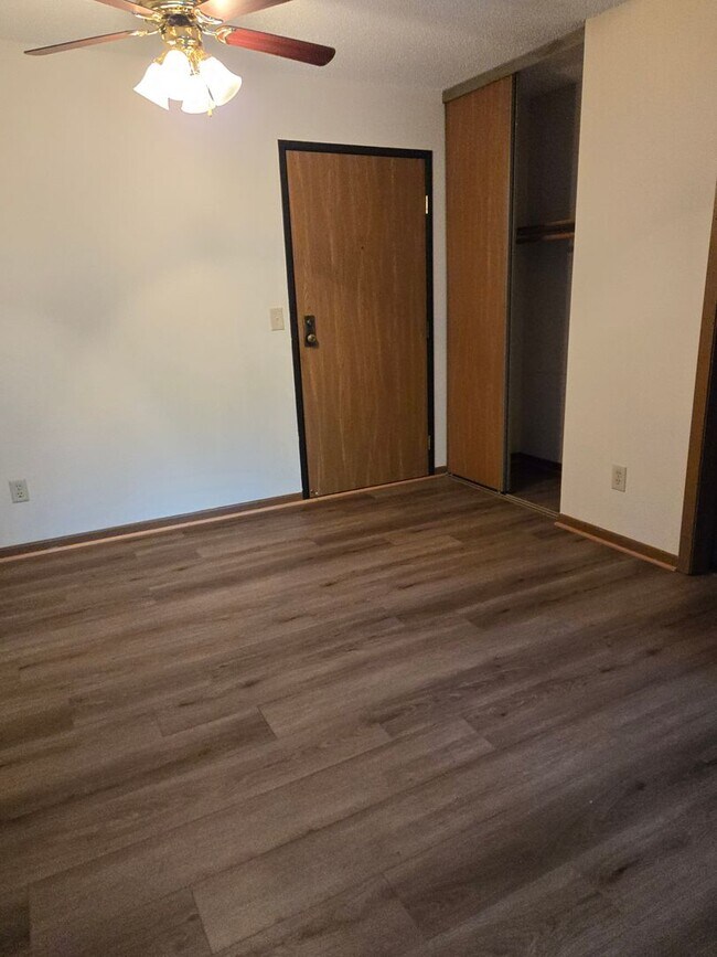 Foto del interior - Evergreen Square Apartments