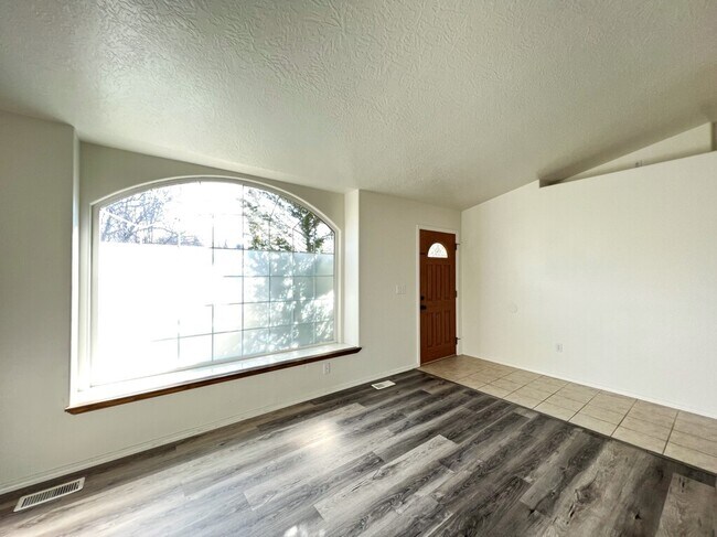 Foto del edificio - 5735 S Orchid Way
