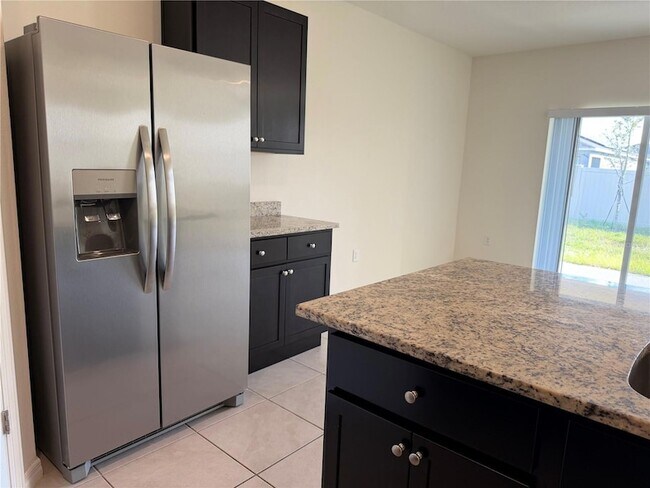 Foto del edificio - 4657 Bernard Blvd