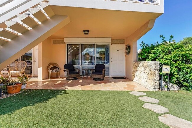 Building Photo - 4627 Bougainvilla Dr