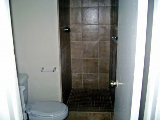 Building Photo - 216 1/2 E Charlton Ln