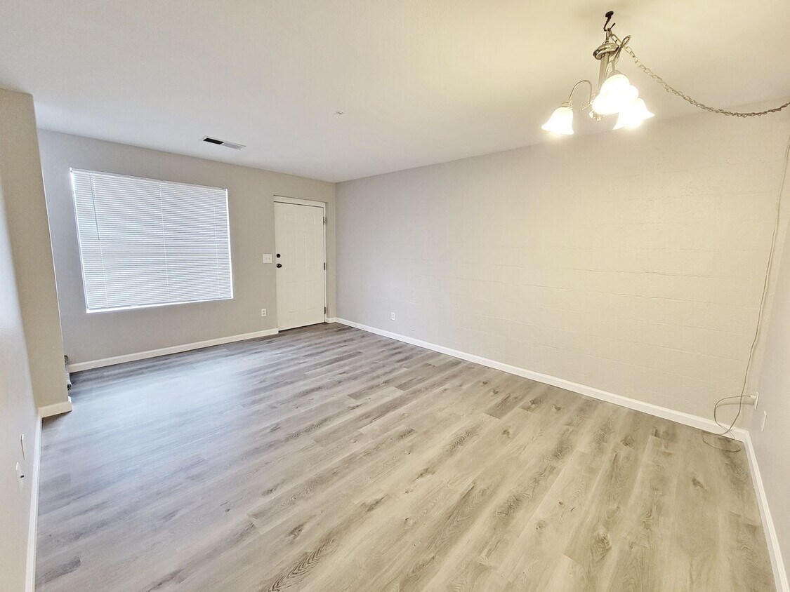 Foto principal - Move-in Special $500 off first month's ren...