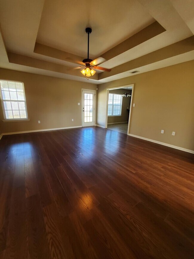 Foto del edificio - 3/2 Branch Point Subdivision! Near Moody!