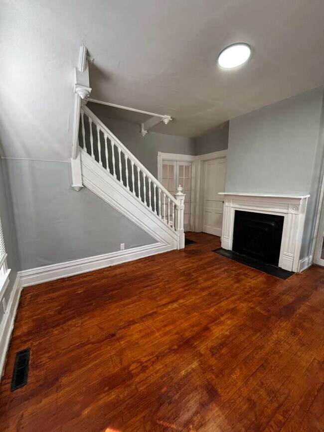 Foto del edificio - 371 N Mulberry St