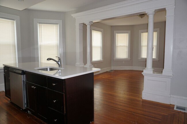 Foto del edificio - 637 Smith St