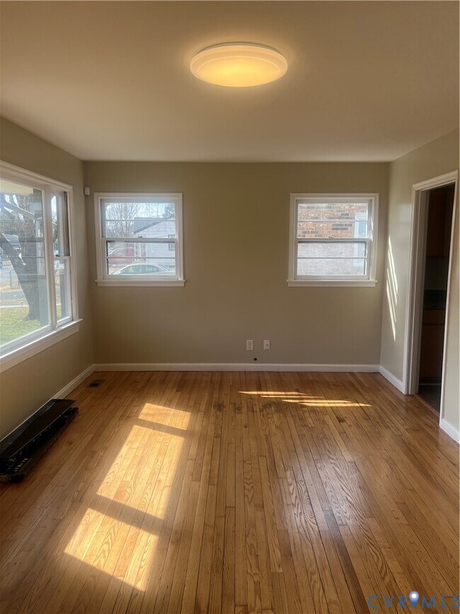 Foto del edificio - 809 Fort Henry St