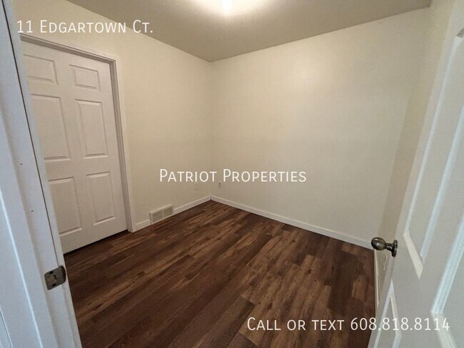 Building Photo - 3 Bedroom/ 2.5 Bathroom in Madison, WI