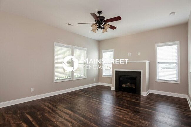 Building Photo - 3 Bedroom Pet-Friendly Home in Huntersville, NC with Main Street Renewal