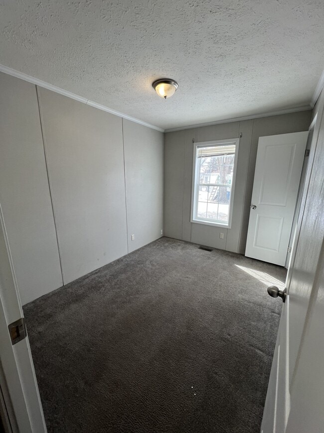 Building Photo - 94 Belmar St