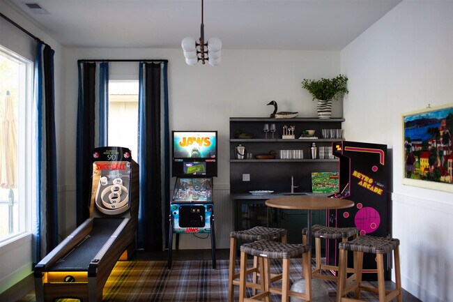 Foto del edificio - 14606 S Shore Dr