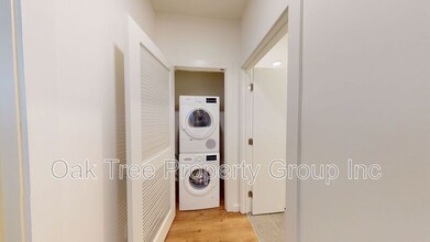 Building Photo - 532 Union St Building Photo - 532 Union St