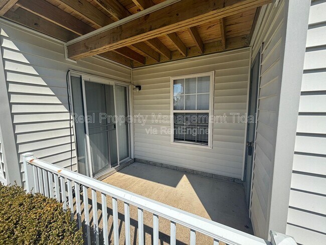 Foto del edificio - 513 Summit Ct
