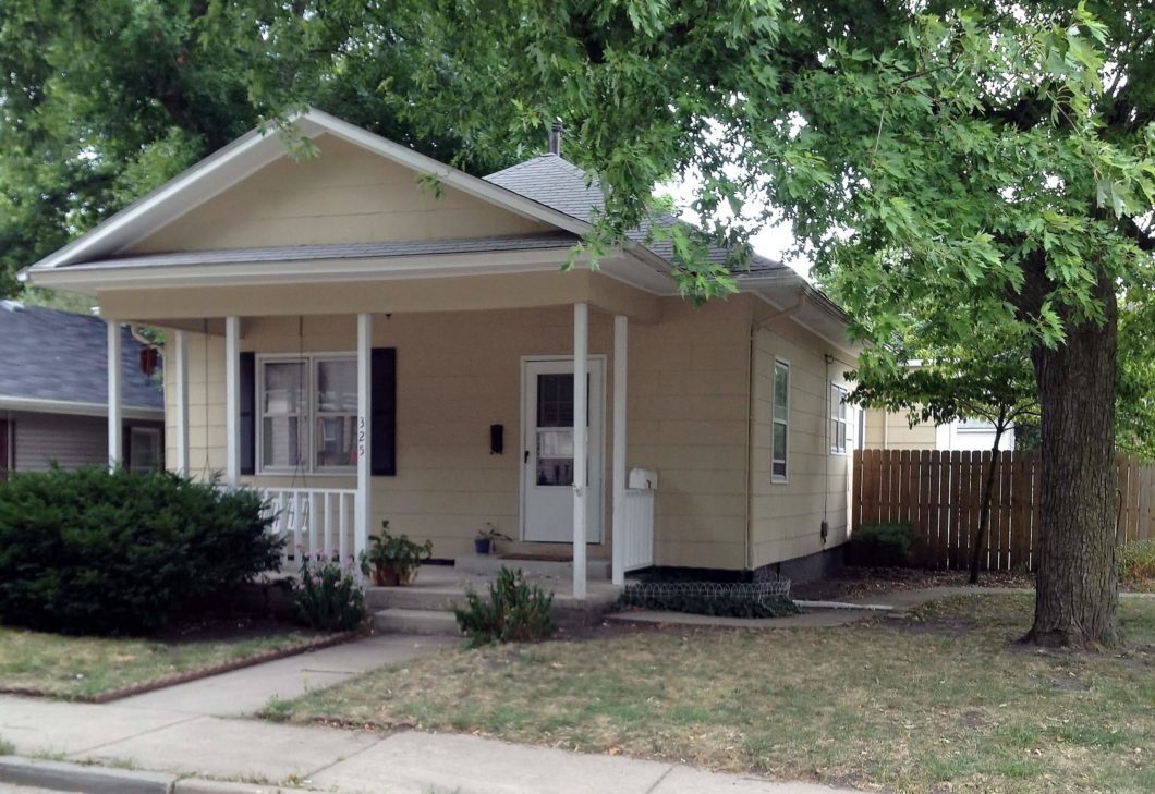 Primary Photo - 325 N Fair St