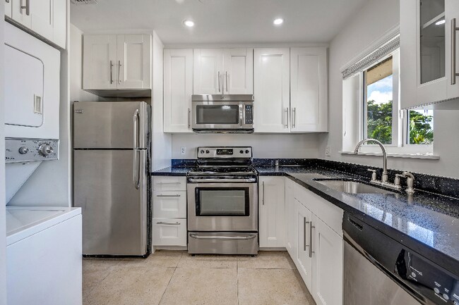 Foto del edificio - 930 SW 24th Ct