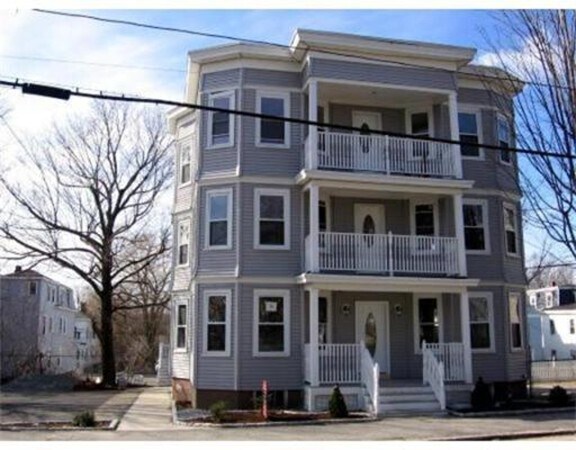 Primary Photo - 8 Cedar St