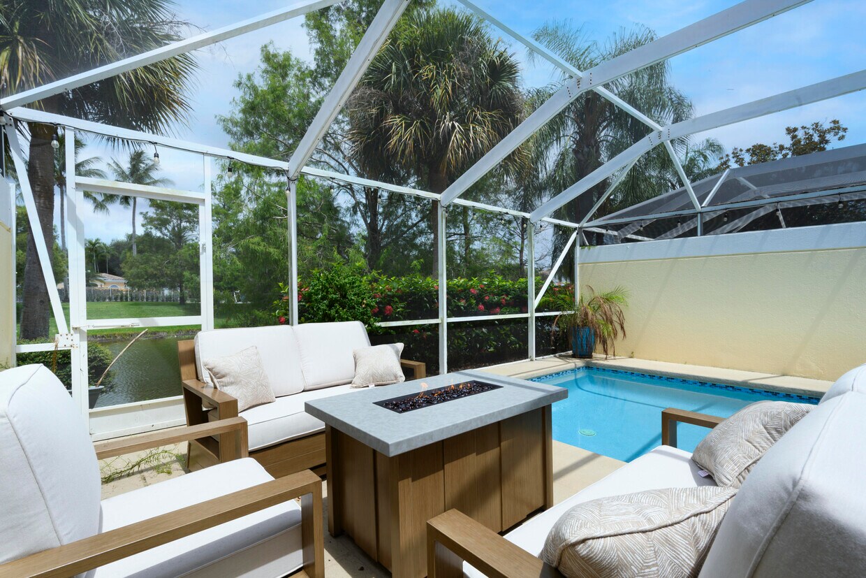Foto principal - 435 Capistrano Dr