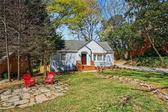 Building Photo - 1201 Walker Dr