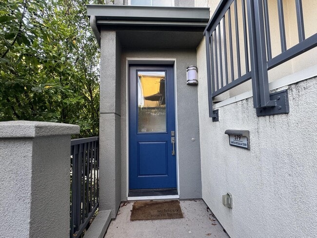 Foto del edificio - 579 Santa Rosalia Terrace