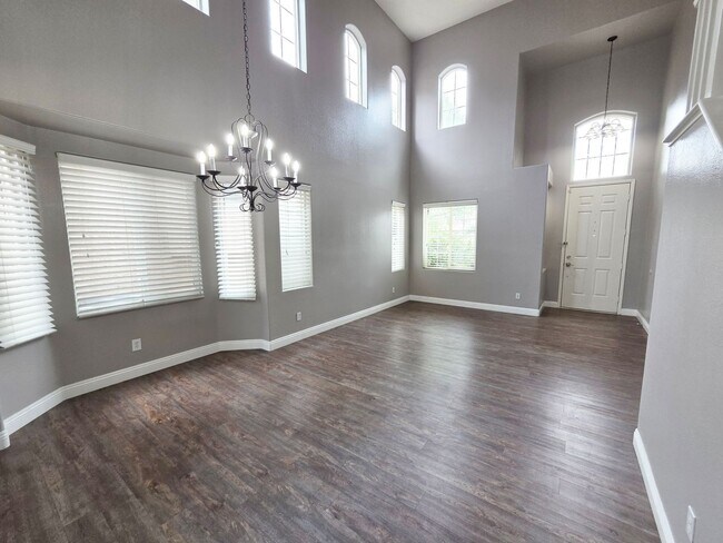 Foto del edificio - 9946 Burton Lake Ct