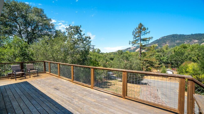 Foto del edificio - 6131 Batesole Dr