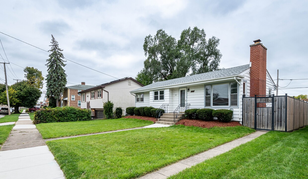Primary Photo - 14548 S Short St