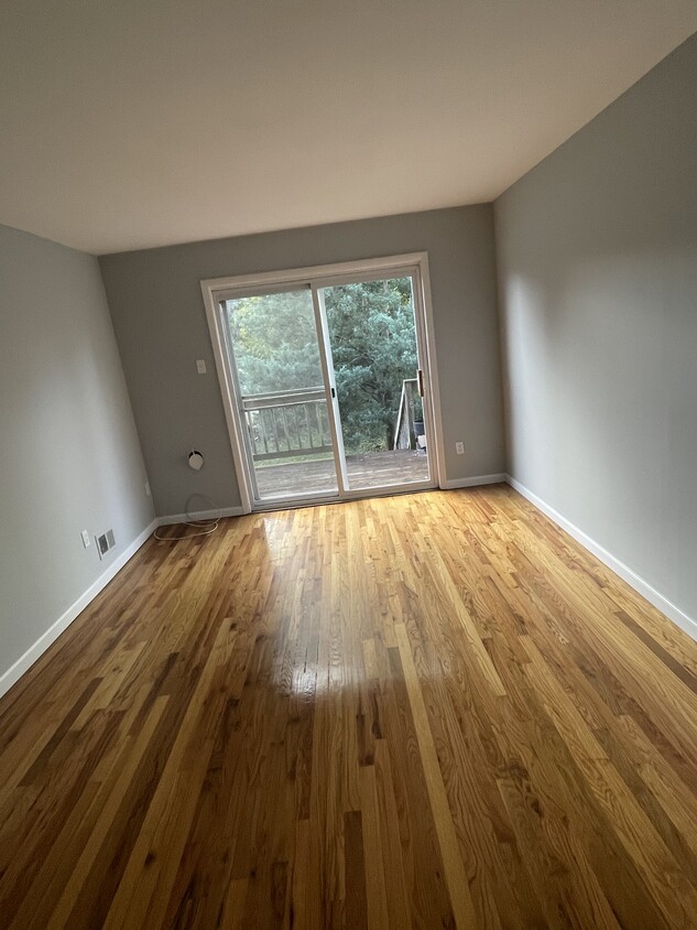 Primary Photo - 152 Jules Dr
