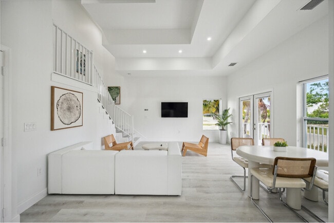 Building Photo - 3204 Karen Dr