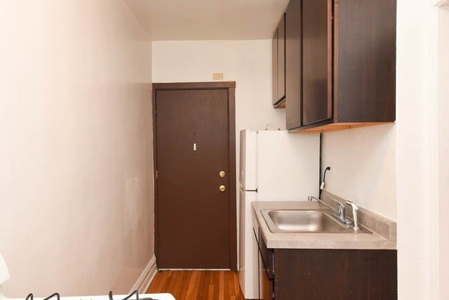 Building Photo - 3300 W Schubert Ave