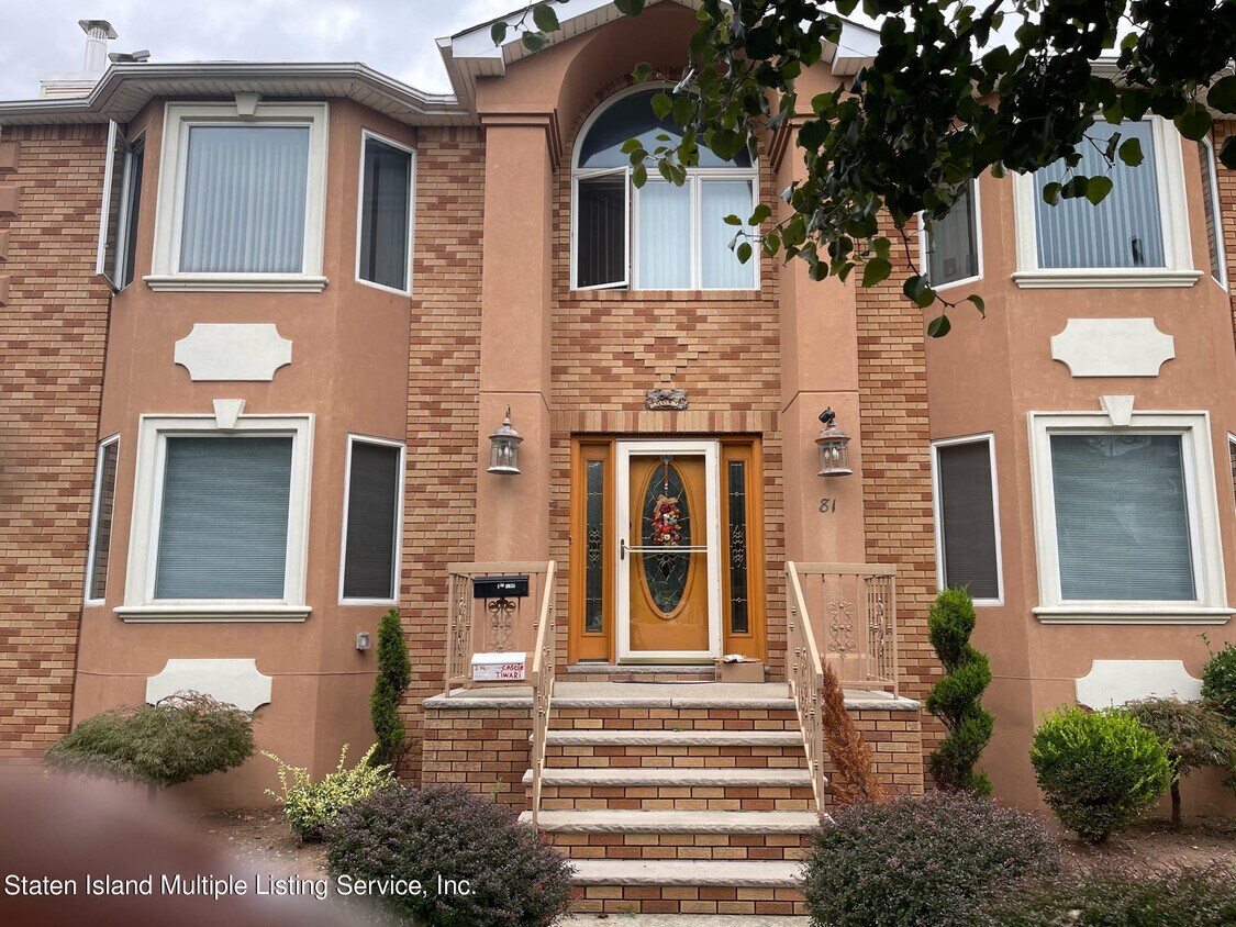 Foto principal - 81 Seacrest Ave
