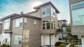 Photo - 7740 Rooftop Dr Townhome