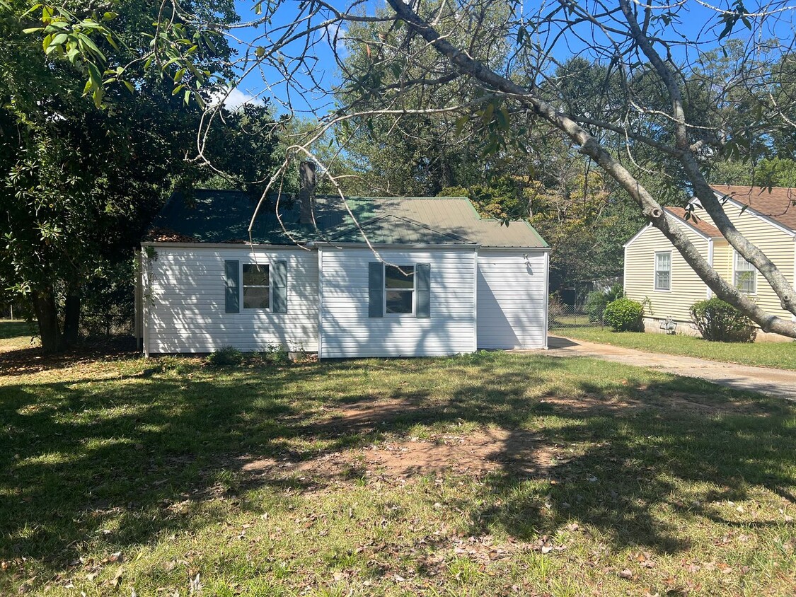 3 bedroom 2 bathroom home - 3 bedroom 2 bathroom home