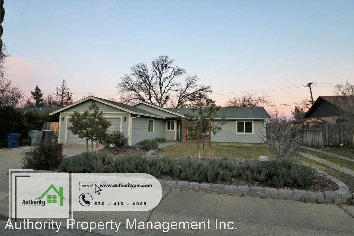 Primary Photo - 3 br, 2 bath House - 1947 Mary Lake Dr.