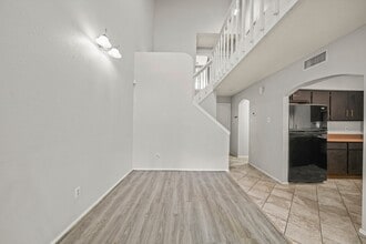 Building Photo - 7119 Brendam Ln