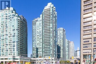 Building Photo - 10-2210 Yonge St