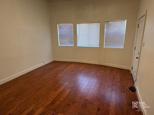 Foto del edificio - 3513 Lincoln Ave