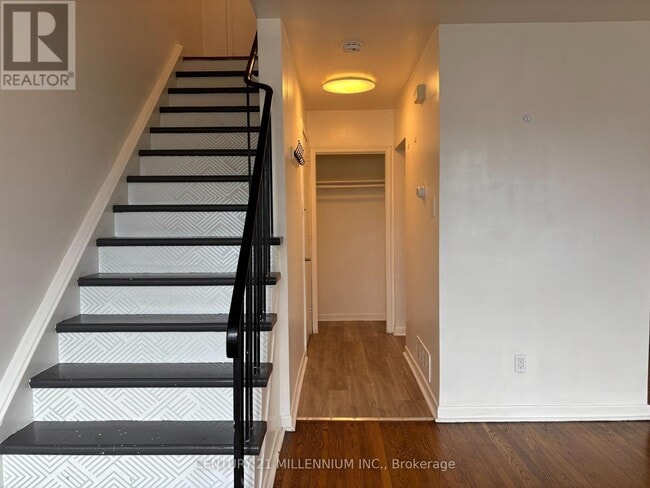 Building Photo - 928 Pape Ave