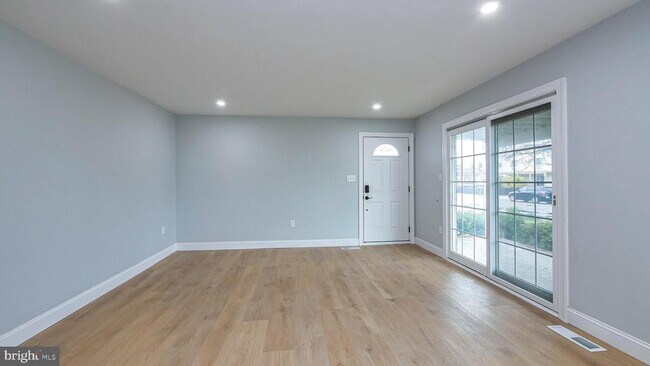 Foto del edificio - 4623 Schooner Rd