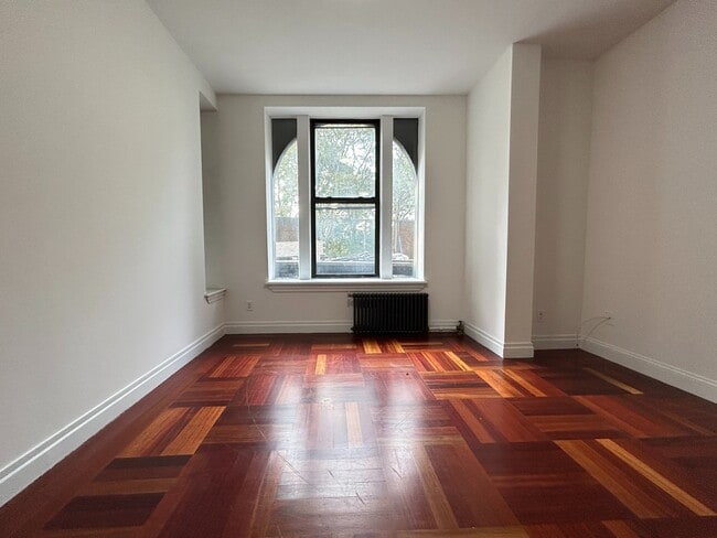 Foto del edificio - 611 W 137th St