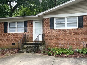 Building Photo - 895 Fisher Cir