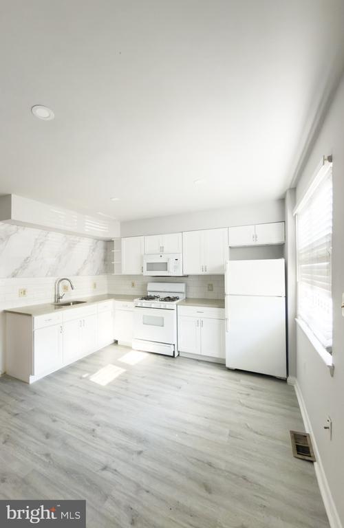 Foto del edificio - 1616 W Diamond St