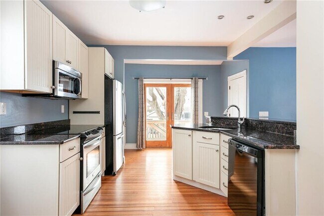 Foto del edificio - 5 Cummings Rd