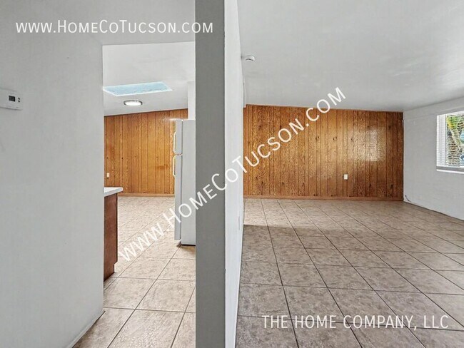Foto del edificio - 1430 E Iowa Dr