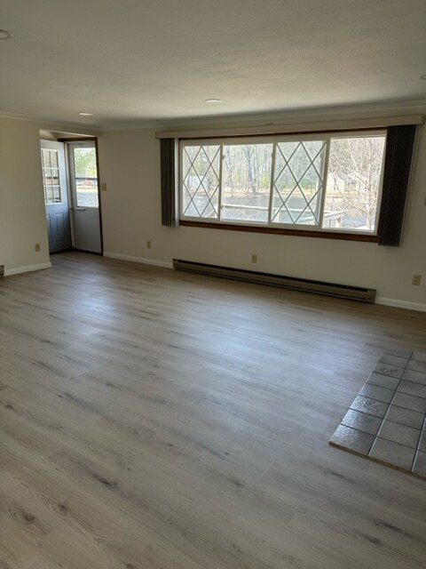Building Photo - 455 River Dr