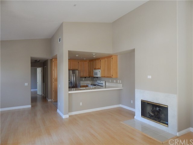 Building Photo - 110 Tierra Montanosa