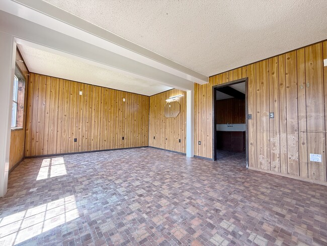 Building Photo - 6079 FM 1753