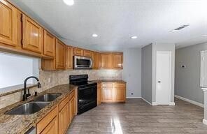 Building Photo - 2135 Collingsfield Dr